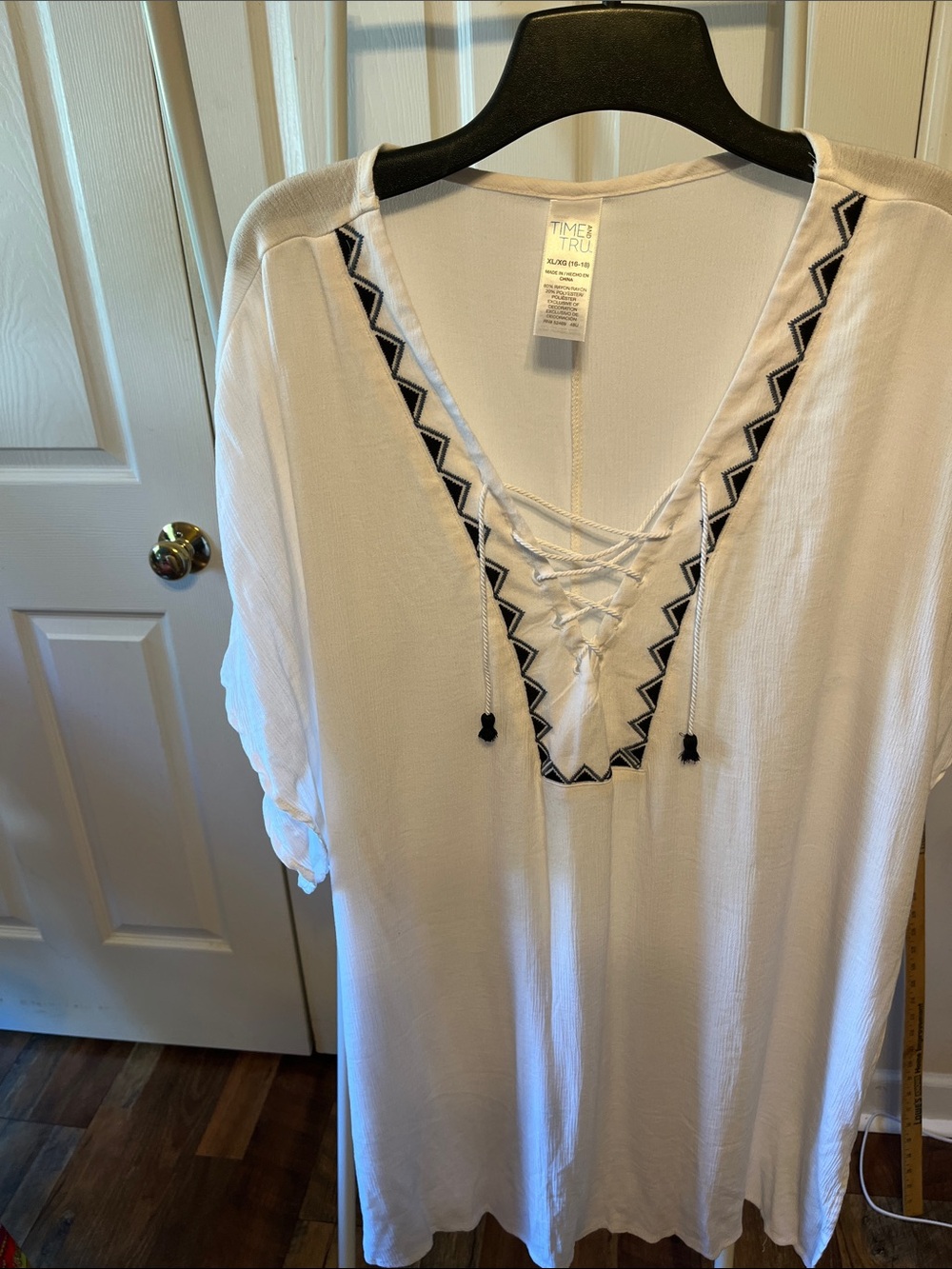 Time and Tru White V-Neck Lace-Up Tunic with Black Embroidery